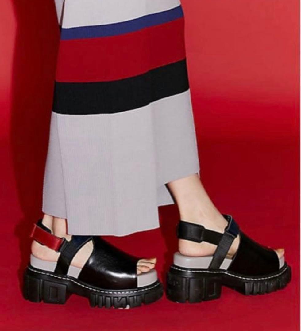 新品　UN3D.(アンスリード)ソールボリュームサンダル　38(24〜24.5)