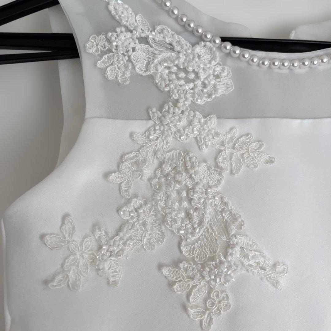 ドレスコパール、レース装飾付きピンクドレス