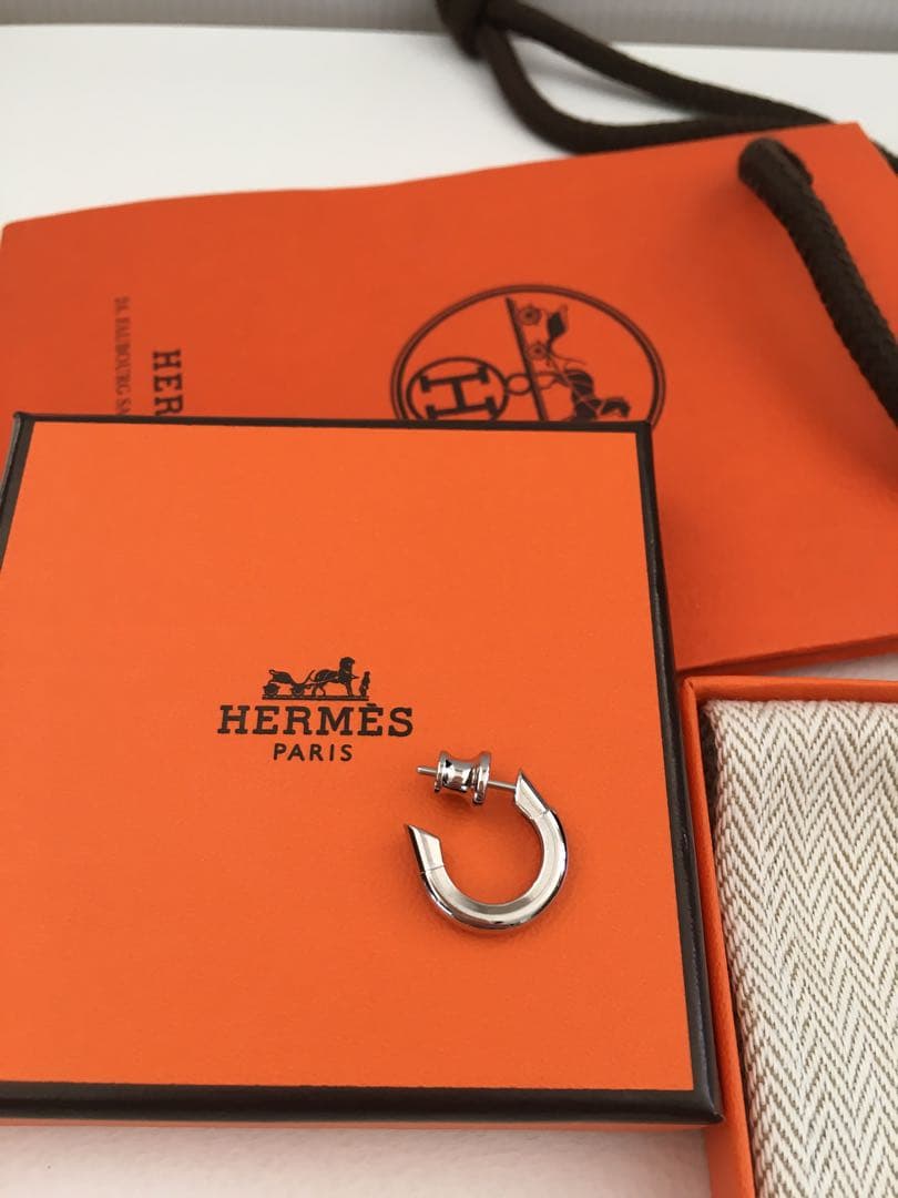 ☆HERMES 新作 　シングルピアス「サボ」　Sabo　ユニセックス