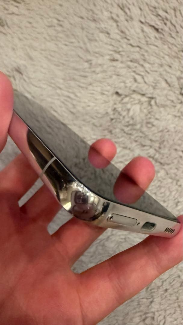 docomo Galaxy S22 ホワイト 本体