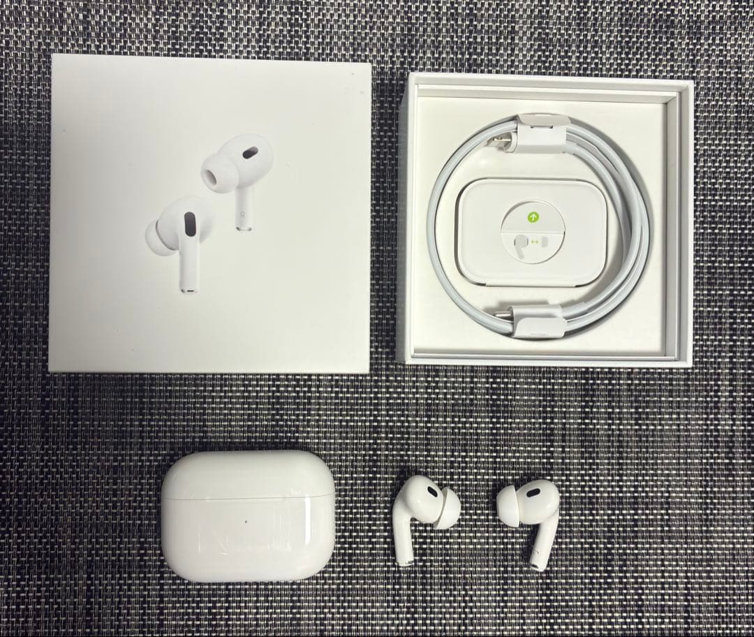 AirPods Pro (第2世代) Lightningタイプ