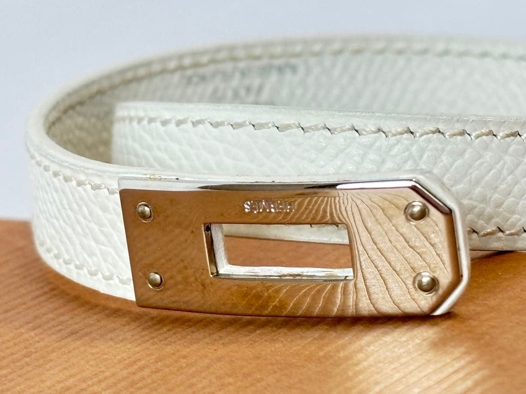 美品 レザーブレスレット ケリー ドゥブルトゥール ホワイト 腕周り約１６ｃｍ