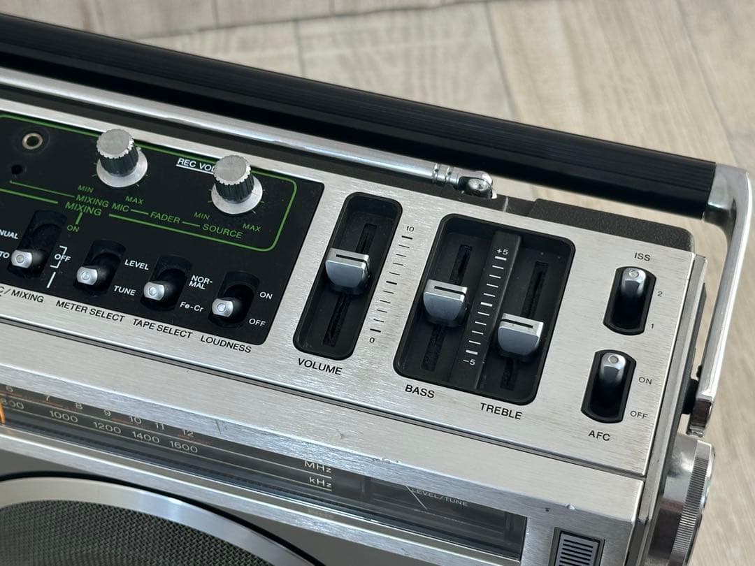 昭和の名機SONY ラジカセ　CF-1980V レア ラジオカセット 動作品