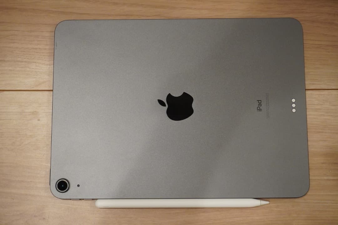 iPad Air 2020（第4世代）スペースグレイ　64GB