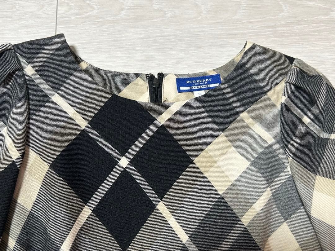 美品BURBERRYノバチェック ウール ワンピース 七分袖 36 色違い2点