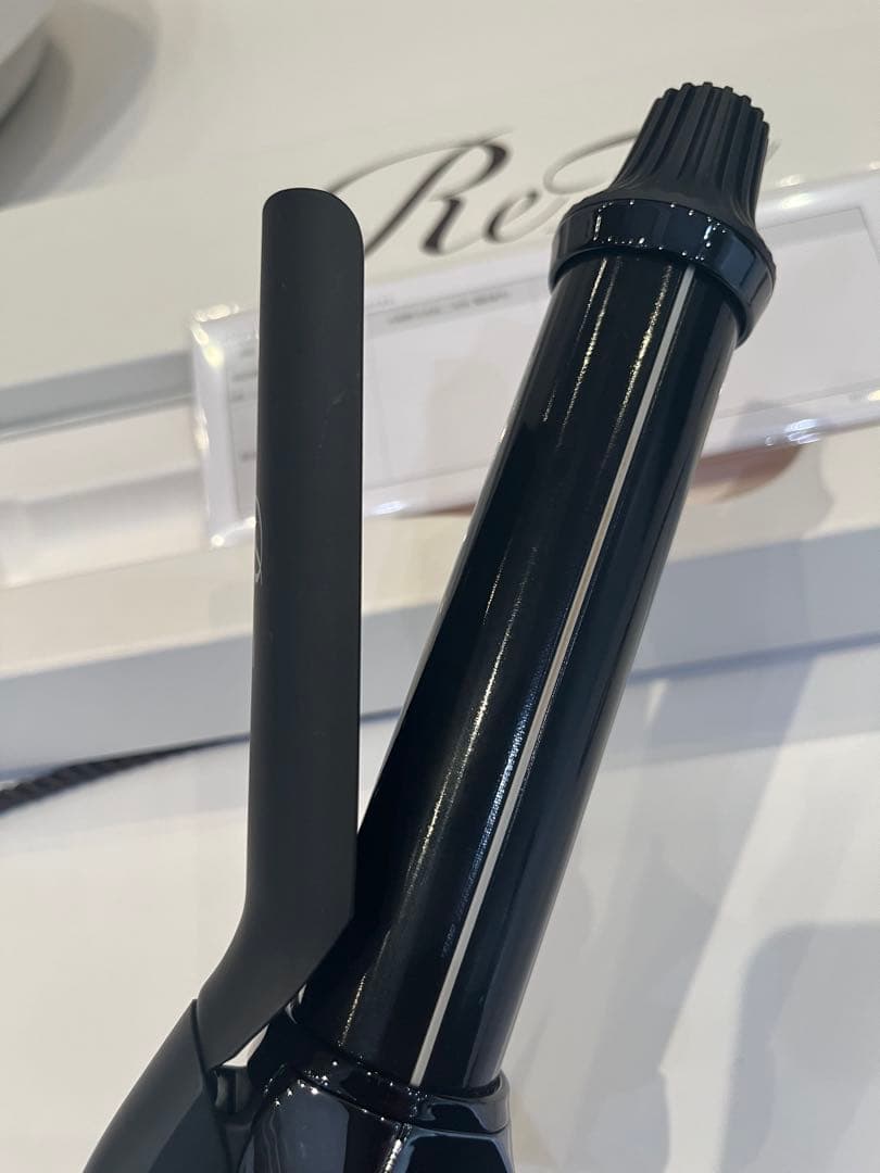 2025年製　リファ　カールアイロン　32mm ブラック　黒