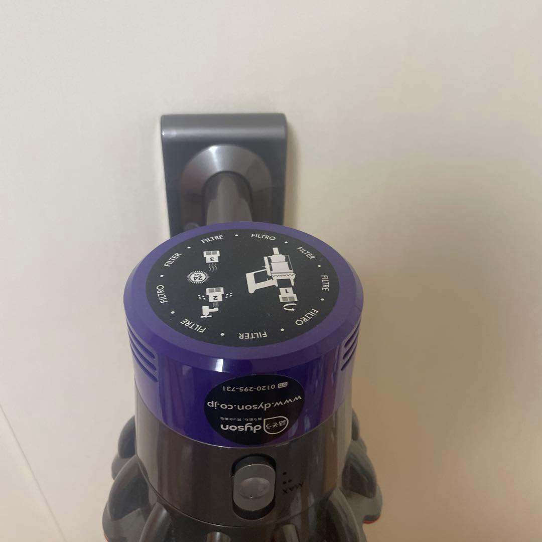 Dyson V10 スティッククリーナー 本体　付属品