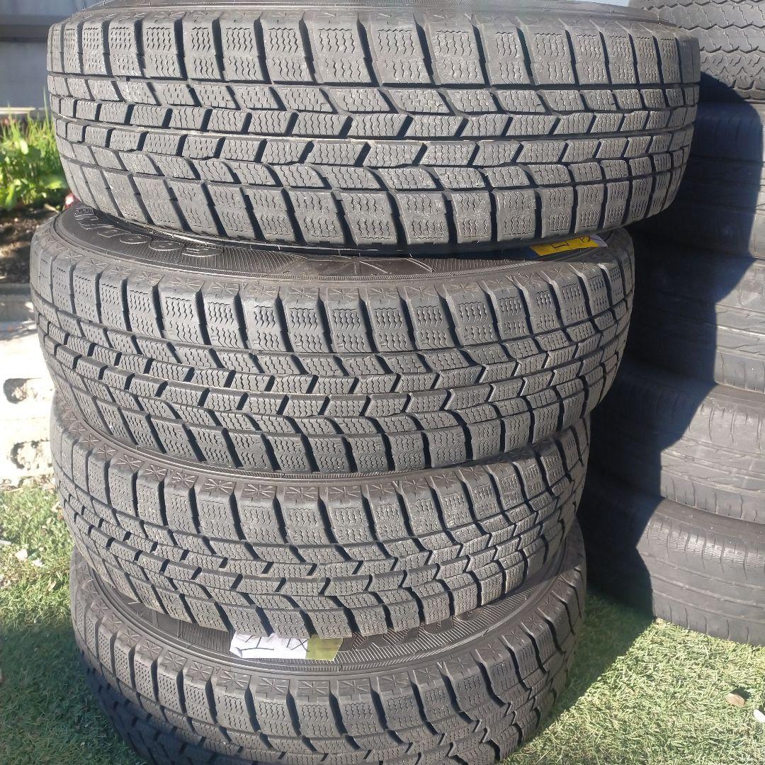 スタッドレスタイヤ