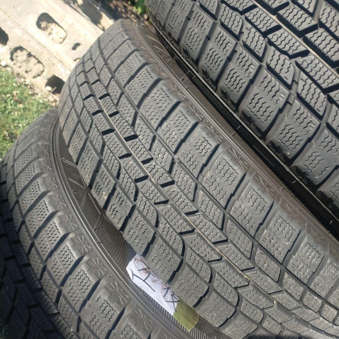 スタッドレスタイヤ