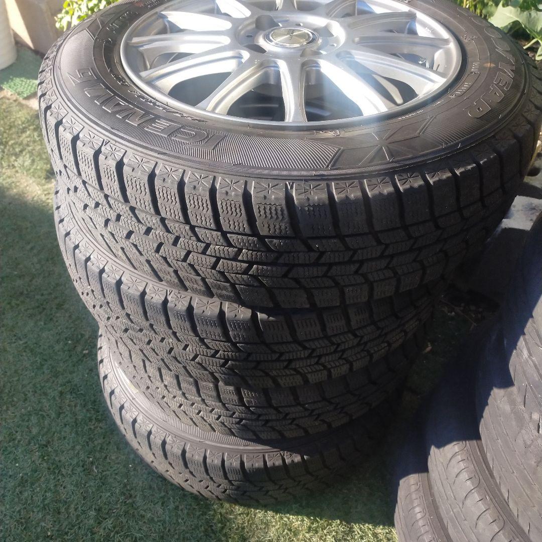 スタッドレスタイヤ