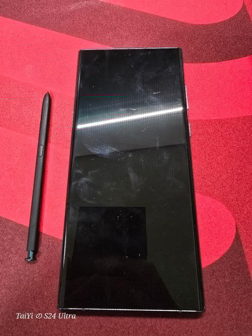 Galaxy S22 Ultra 本体12+256GB（韓国版）