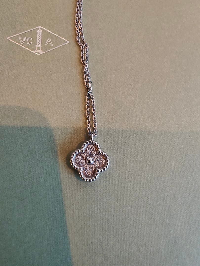 美品　ヴァンクリ　スウィートアルハンブラ ダイヤ　ペンダント