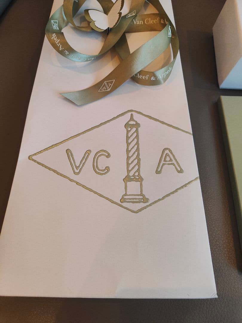 美品　ヴァンクリ　スウィートアルハンブラ ダイヤ　ペンダント