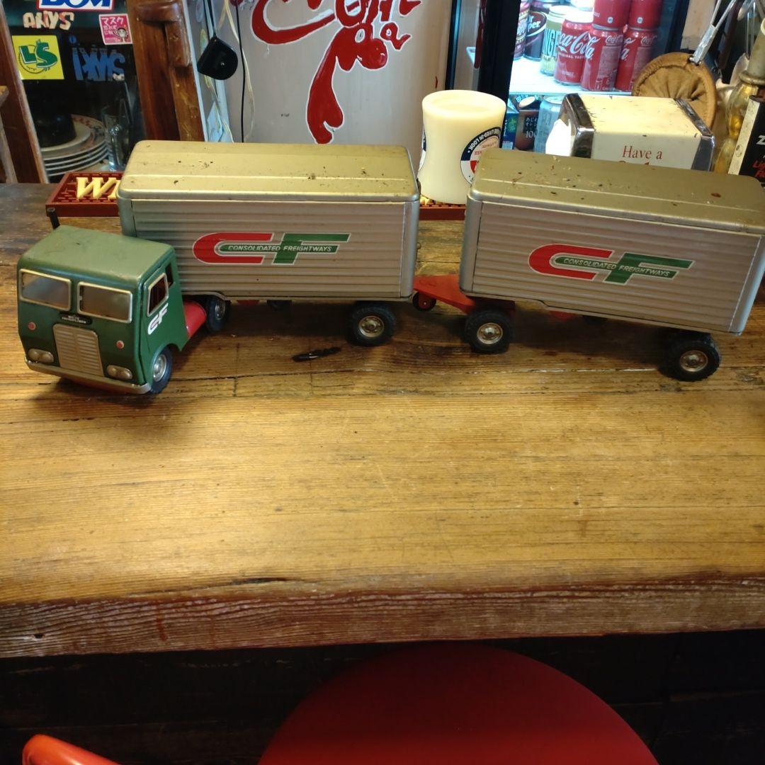 店じまいブリキトレーラー、アメリカ、