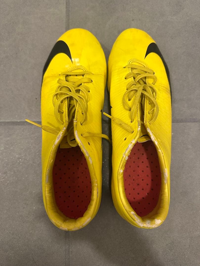 ナイキ イエロー サッカーシューズ