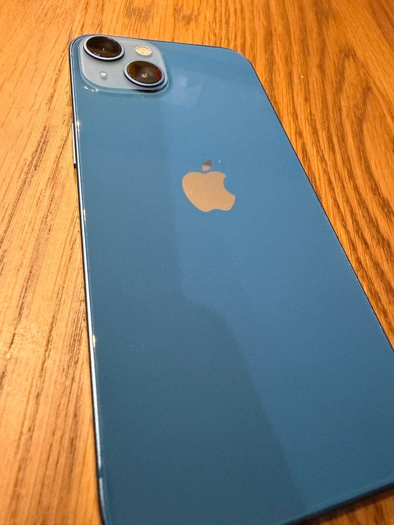 【みゆ】【美品中古品】iPhone 13 ブルー SIMフリー　保護フィル