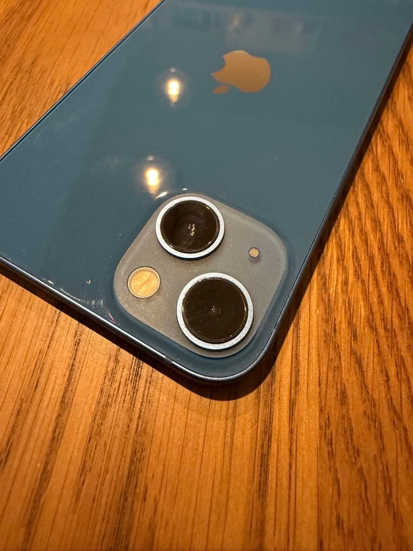 【みゆ】【美品中古品】iPhone 13 ブルー SIMフリー　保護フィル