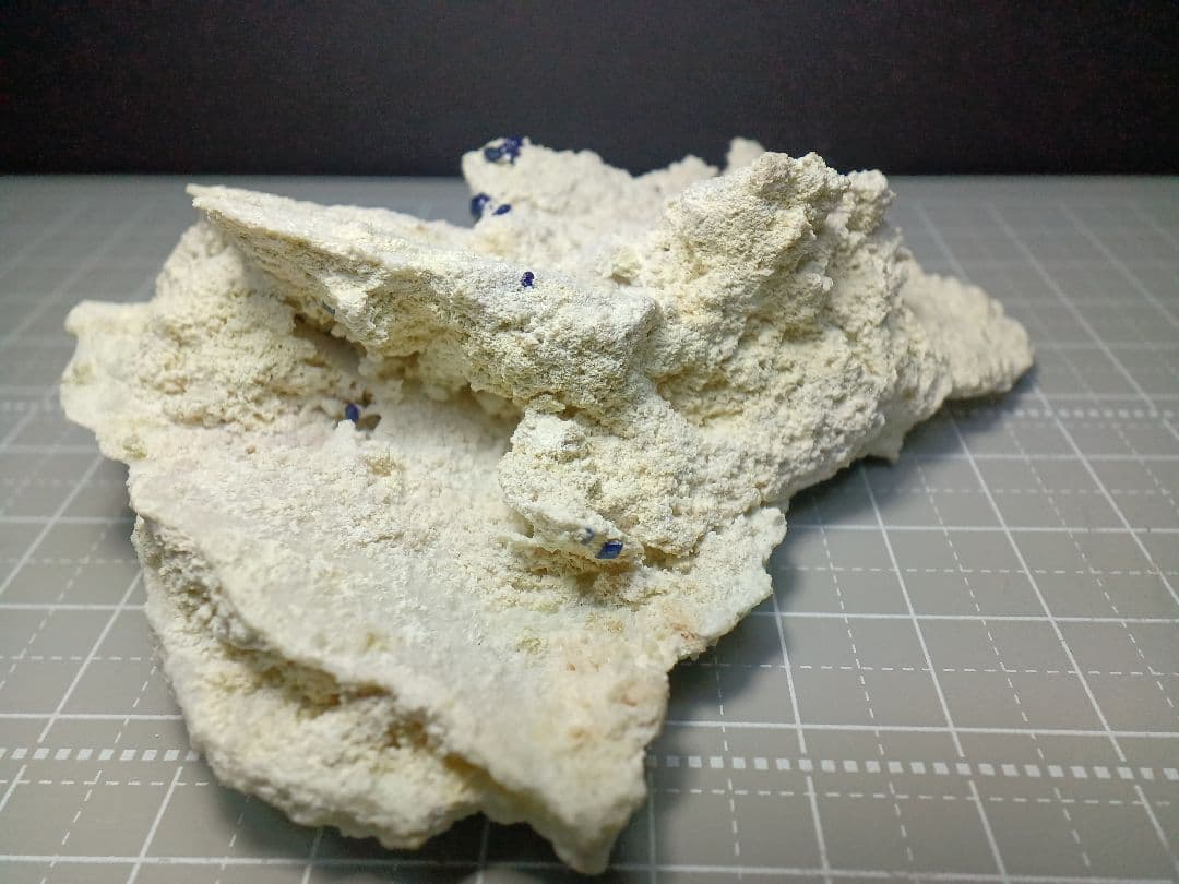 国産鉱物　逸見石　原石　ヘンミライト　Henmilite　鉱物標本