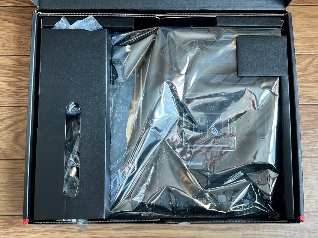 ROG STRIX B660-F GAMING WIFI マザーボード