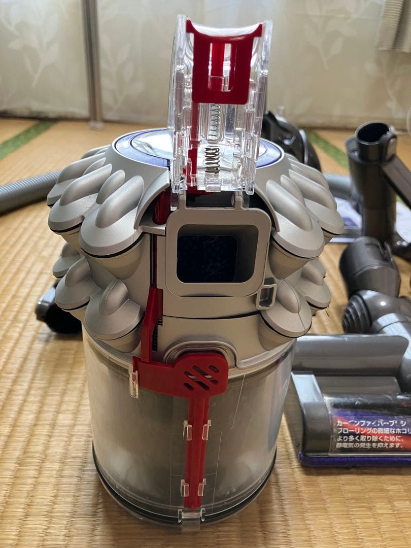【美品】Dyson DC63 ダイソン サイクロン式掃除機 キャニスター 掃除機