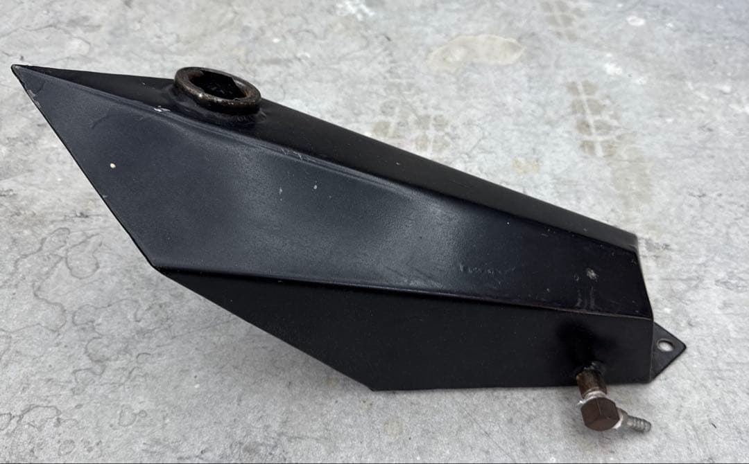 コフィンタンク　黒　チョッパー