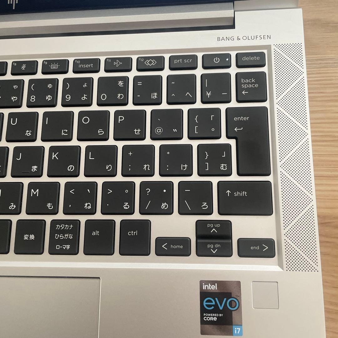 【極美品】HP EliteBook i7 2022年製 メモリ16 SSD512