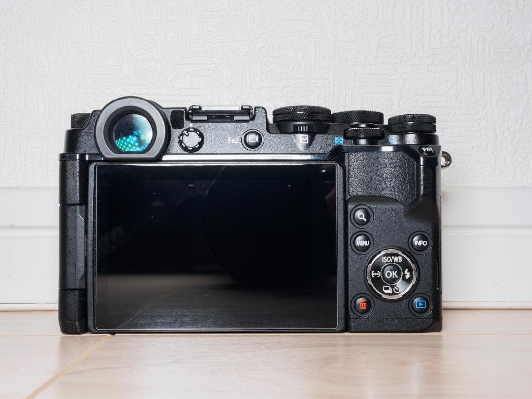 美品 OLYMPUS PEN-F ブラック ショット数3032回