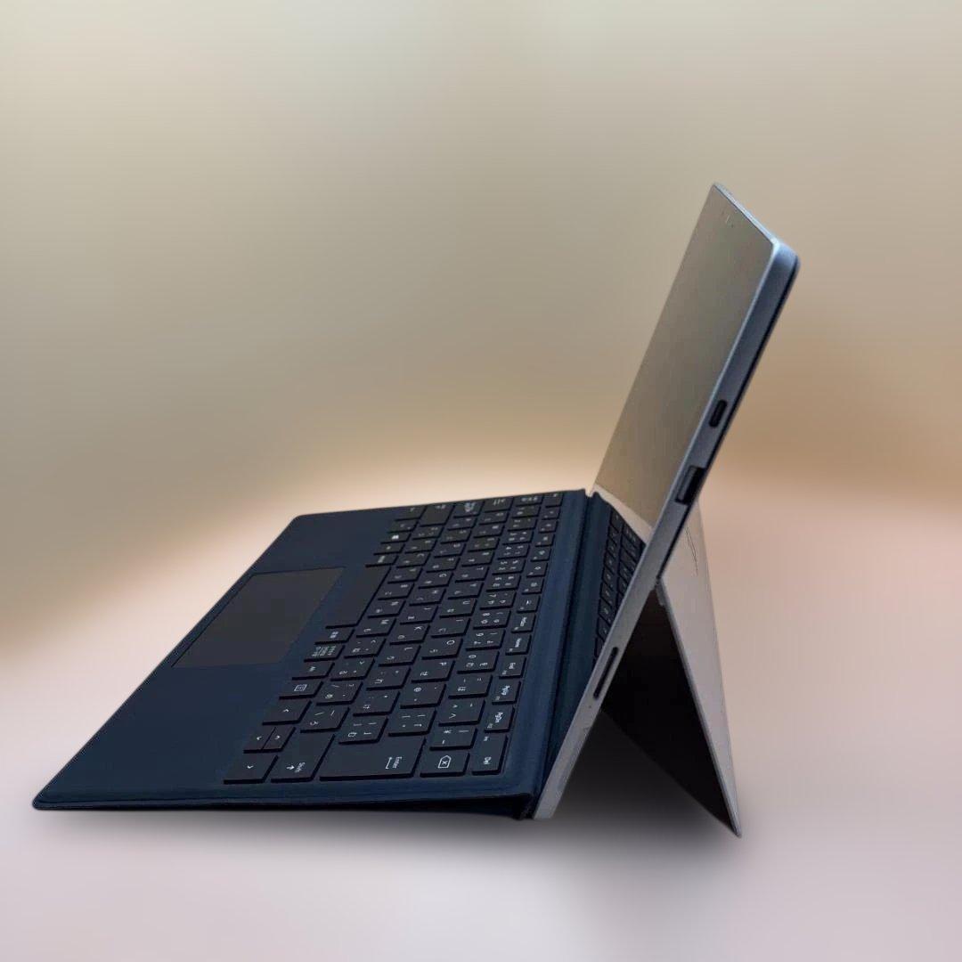 大人気！✨SurfacePro7✨Corei5✨第10世代✨Windows11
