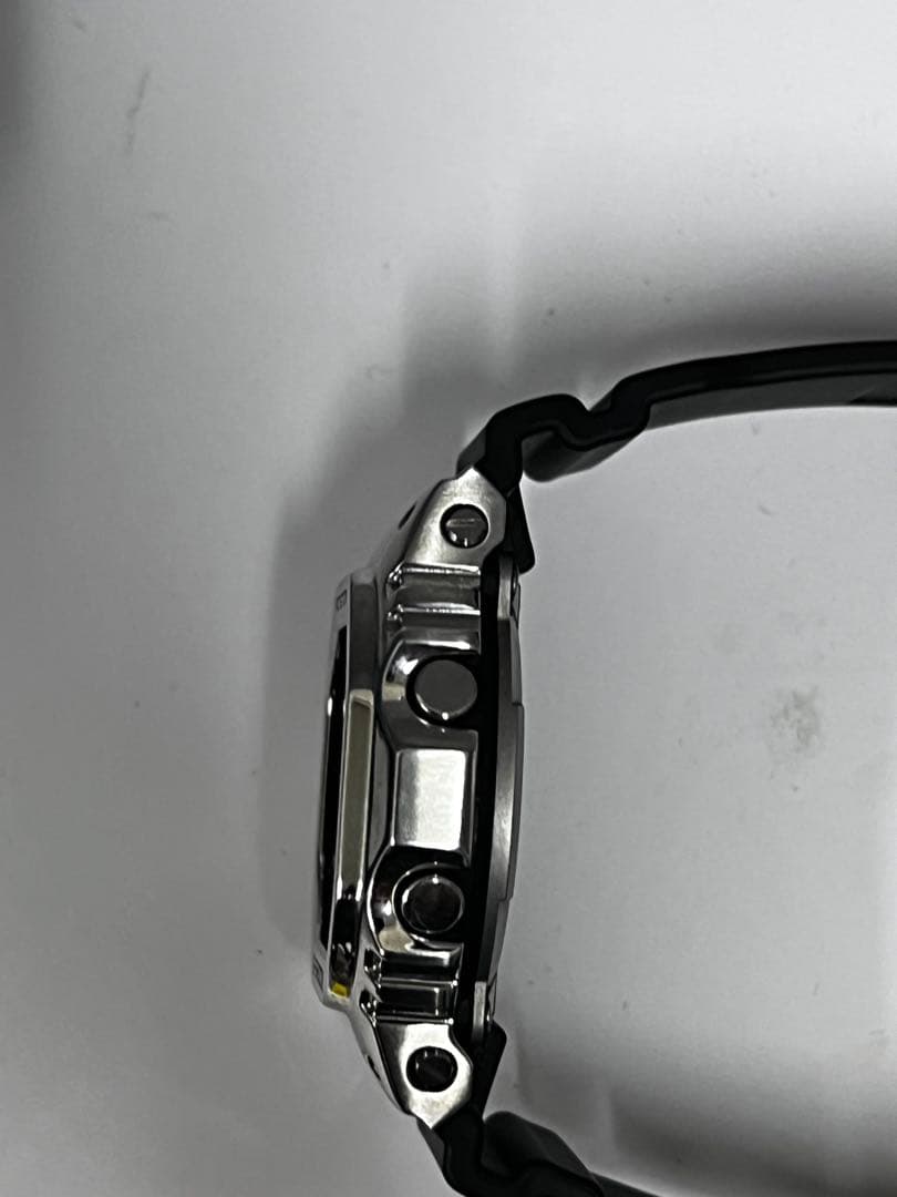 CASIO G-SHOCK GM-5600シルバーメタルベゼル美品