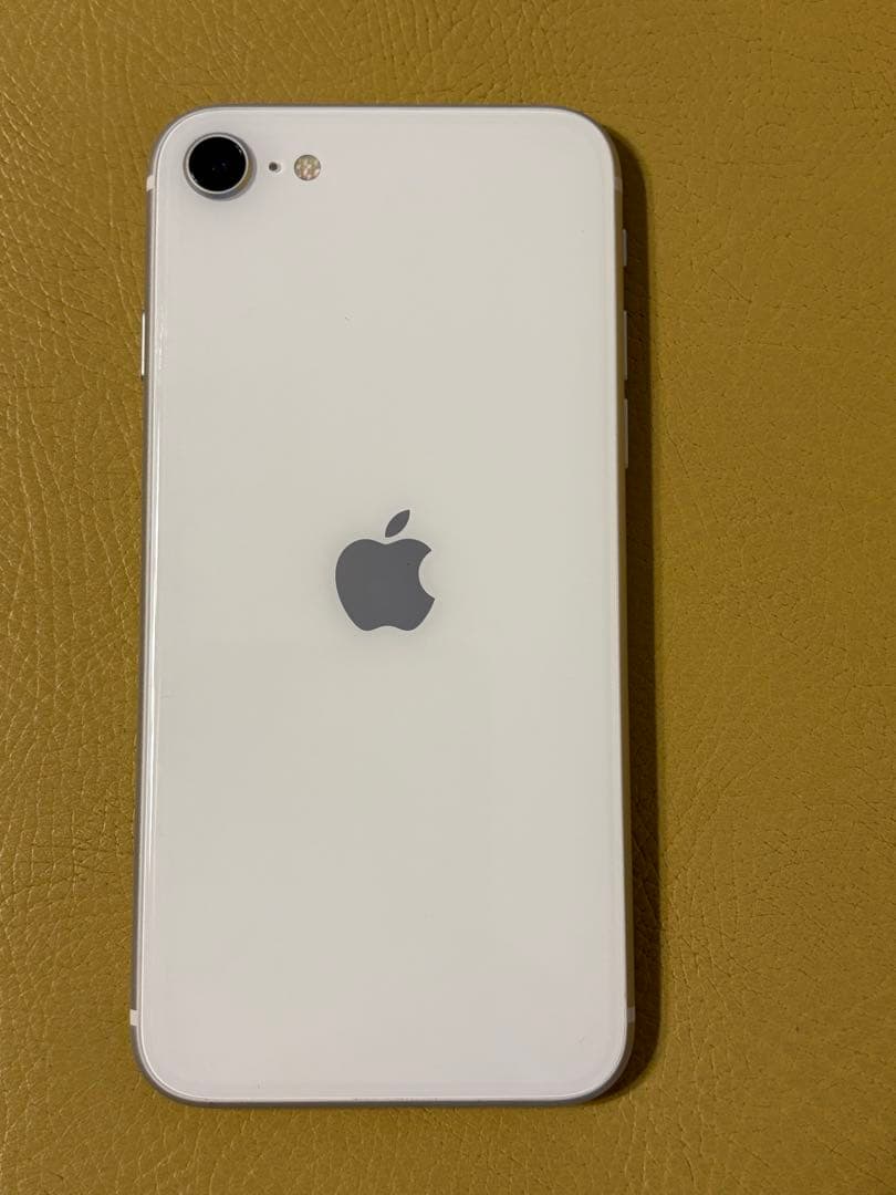 Apple iPhone se第2世代ホワイト SIMなし