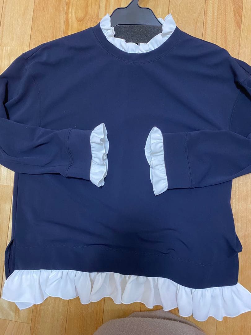 mプルミエ　未使用タグ付きネイビー フリル付き長袖トップス