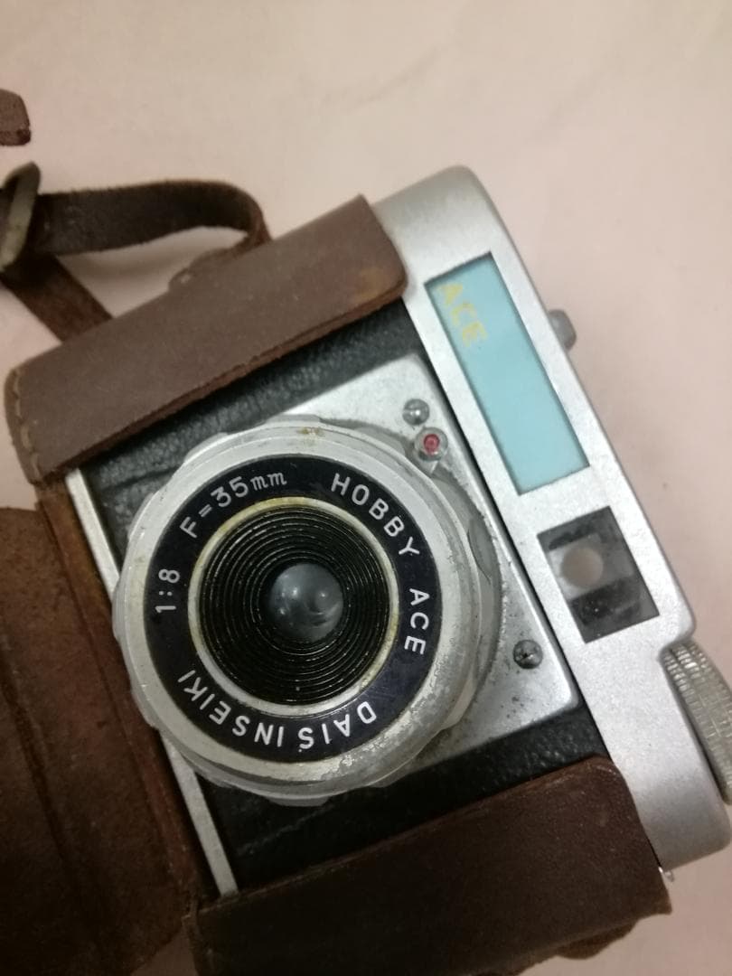 HOBBY-ACE  レザーのカバー付き　カメラ