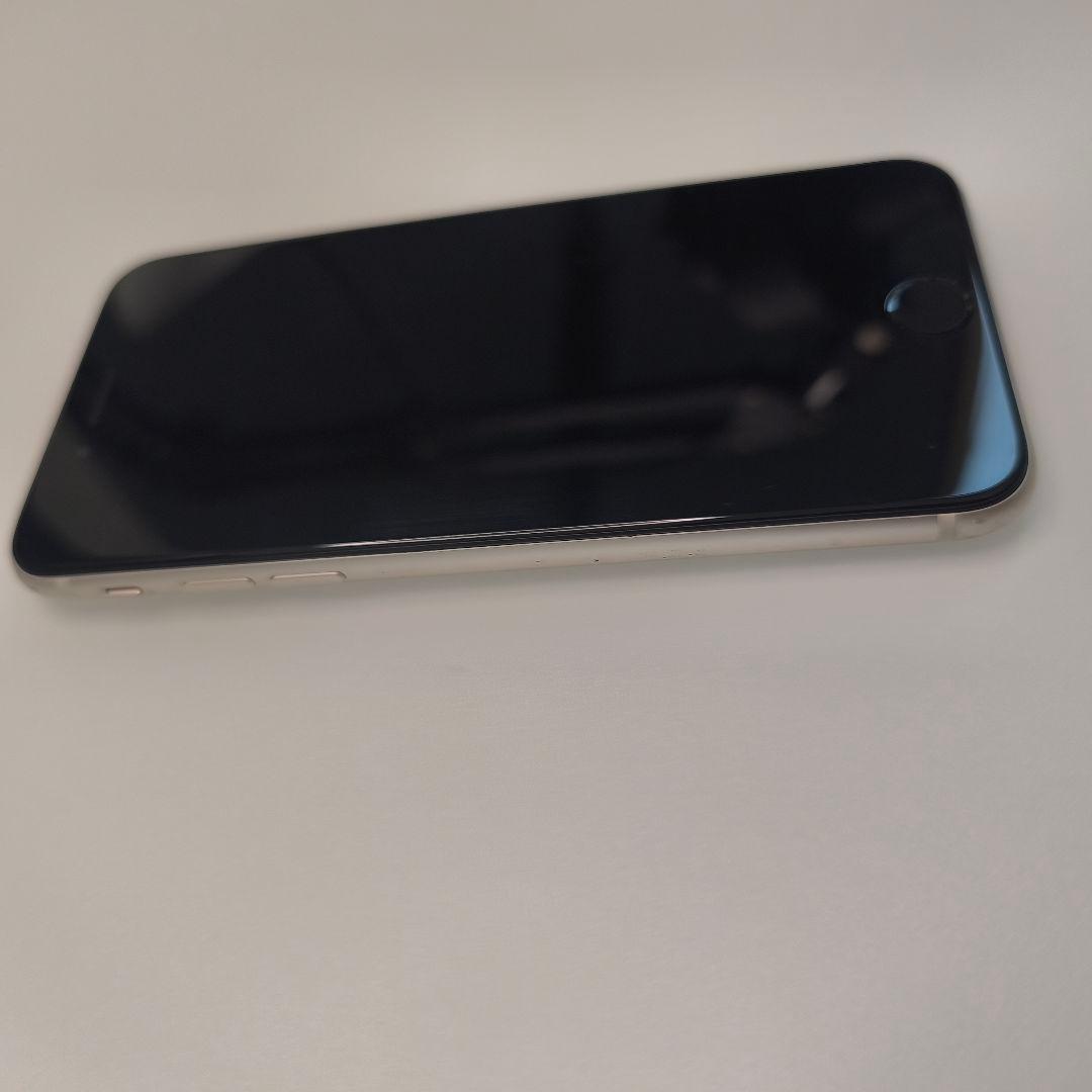 iPhoneSE 第3世代　128GB　スターライト　バッテリー100%