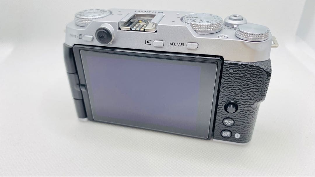 Fujifilm X-M5 ミラーレスカメラ シルバー※グリップおまけつけました
