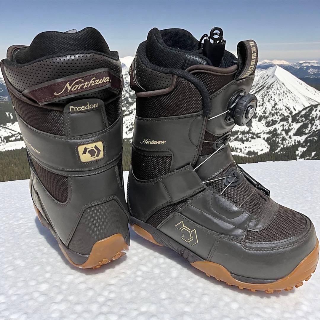 スノーボードブーツ Freedom BOA 24cm NORTHWAVE