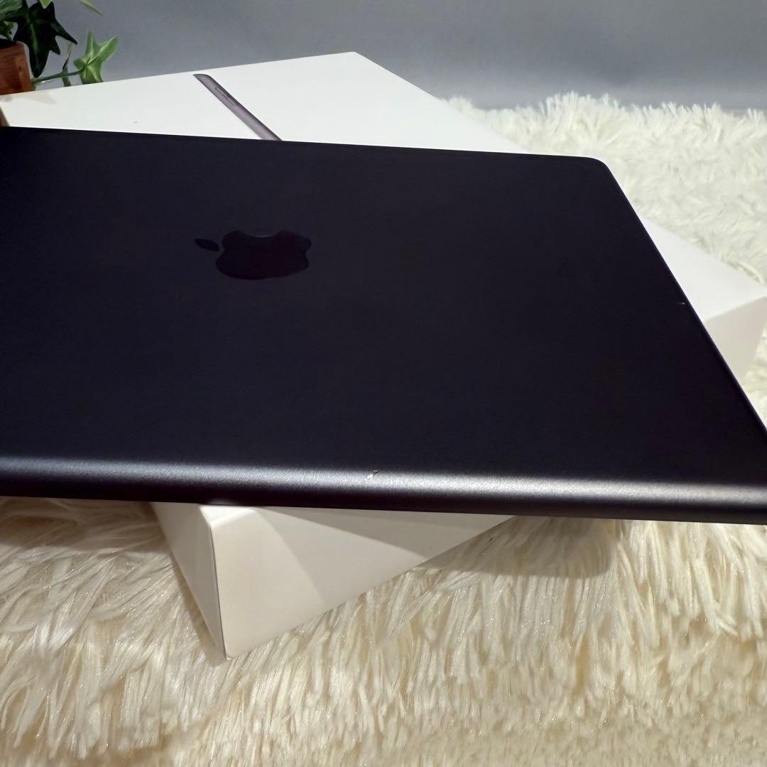 スペースグレー【美品】iPad 第7世代 32GB A2197 Wi-Fi 箱付