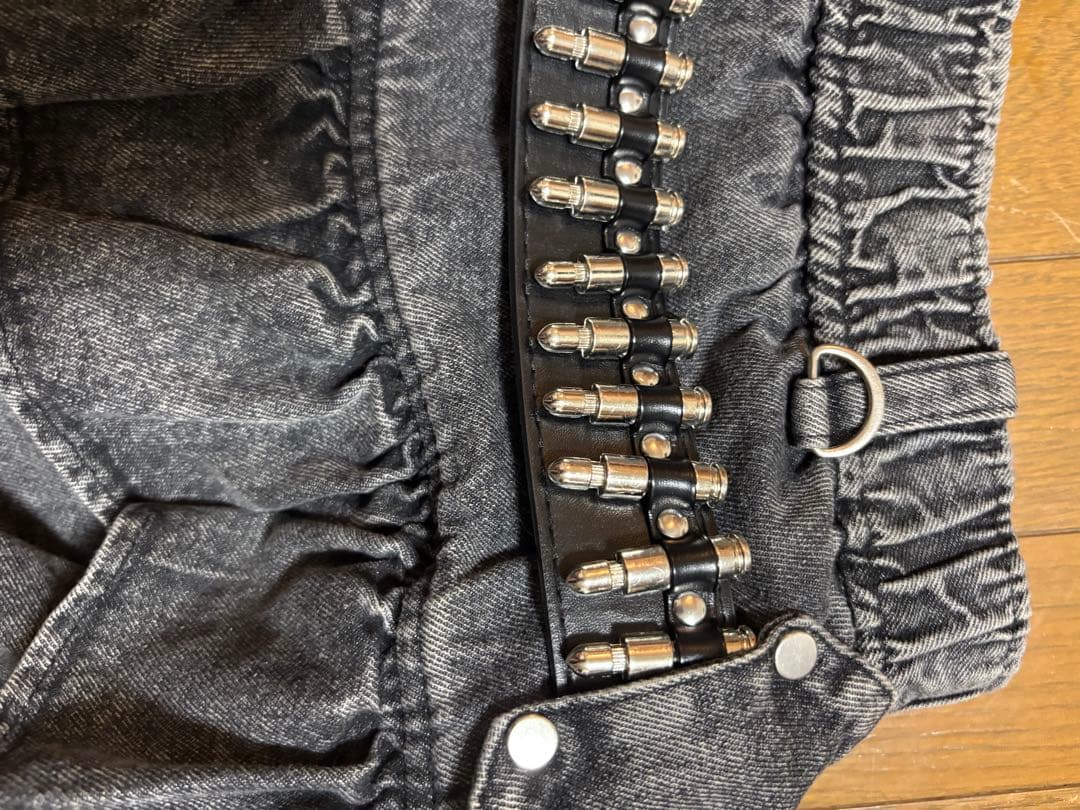 『REFLEM/レフレム』弾丸ベルト付きフリルスカート