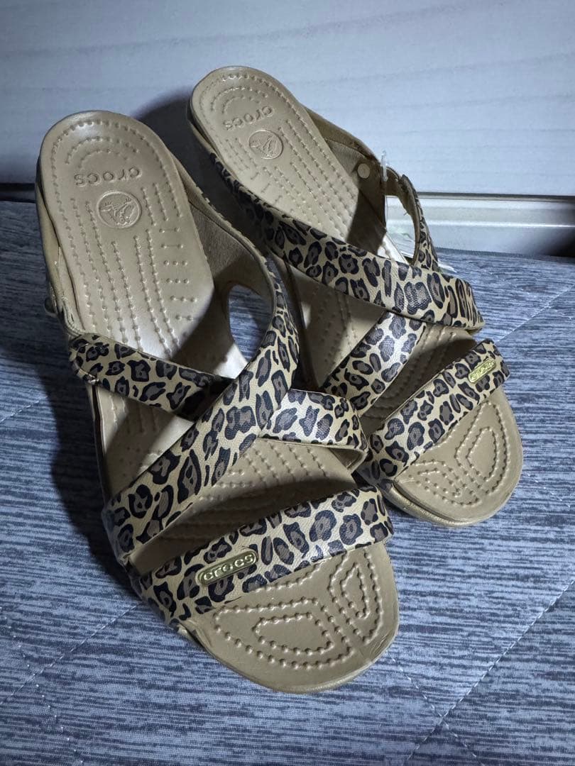 新品　クロックス　サイプラス　レオパード　W8 24cm