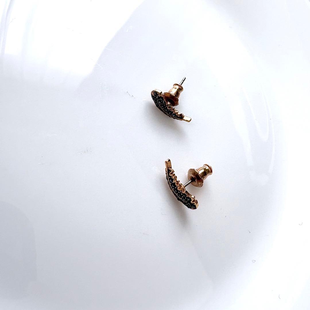 【セット商品】スワロフスキー　ノーティー　ネックレス&ピアス　ゴールドカラー　箱