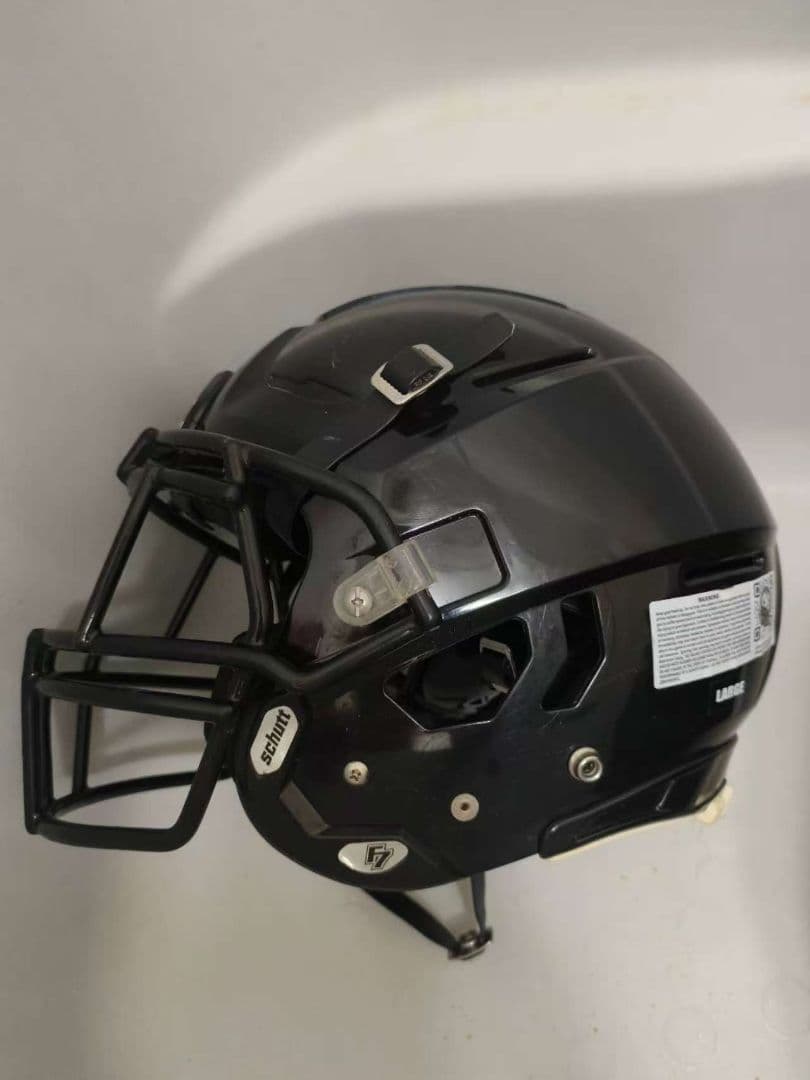 アメリカンフットボールヘルメット Schutt F7 VTD　成人用　サイズL