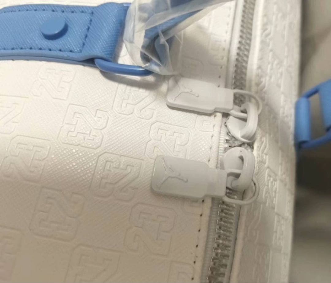 Jordan モノグラム ボストンバッグ ホワイト/ブルー 未使用