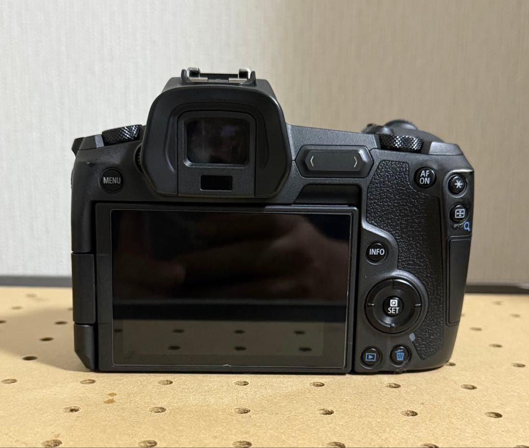 m*y様 Canon キャノン EOS R ミラーレス一眼カメラ