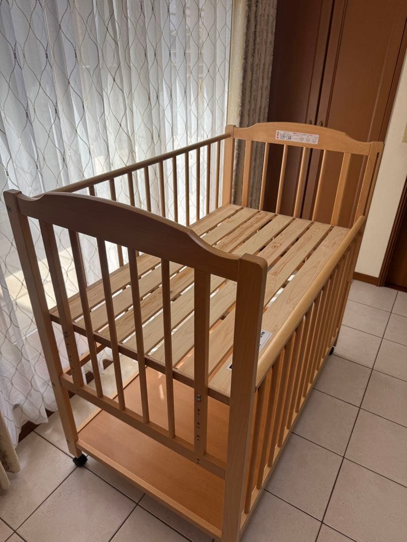 ベビーベッド Hardi(アルディ) 日本製 ハイタイプ 高さ調節5段階調節