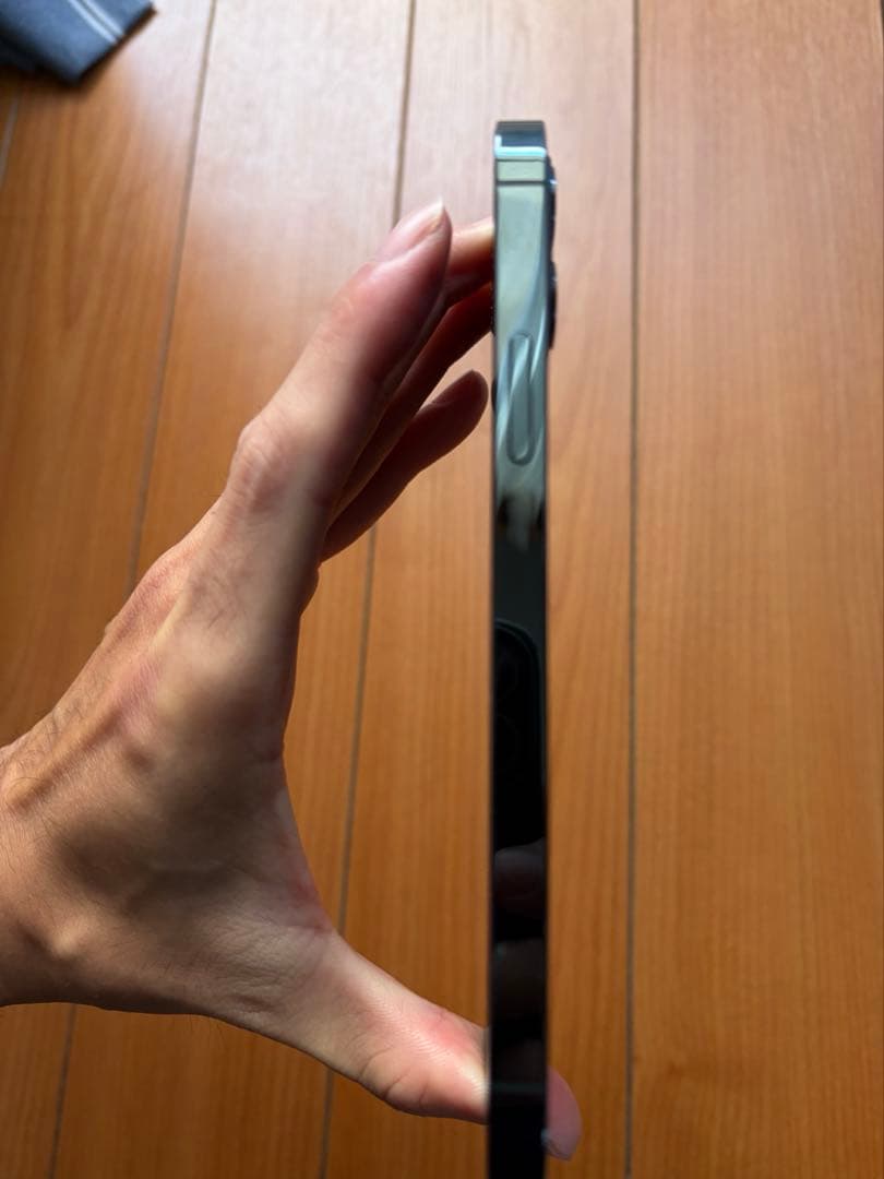 【バッテリー98%】iPhone 12 Pro 256GB SIMフリー