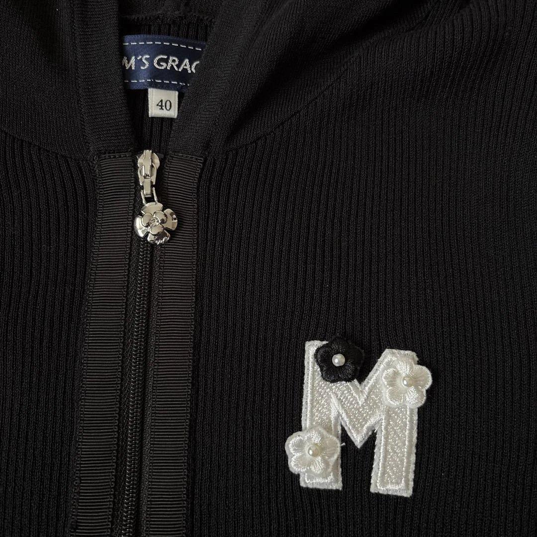 ブラックフリル付きフードパーカー 40