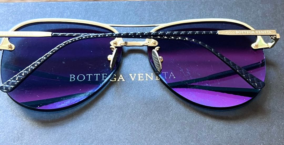 Bottega Veneta ブルーサングラス