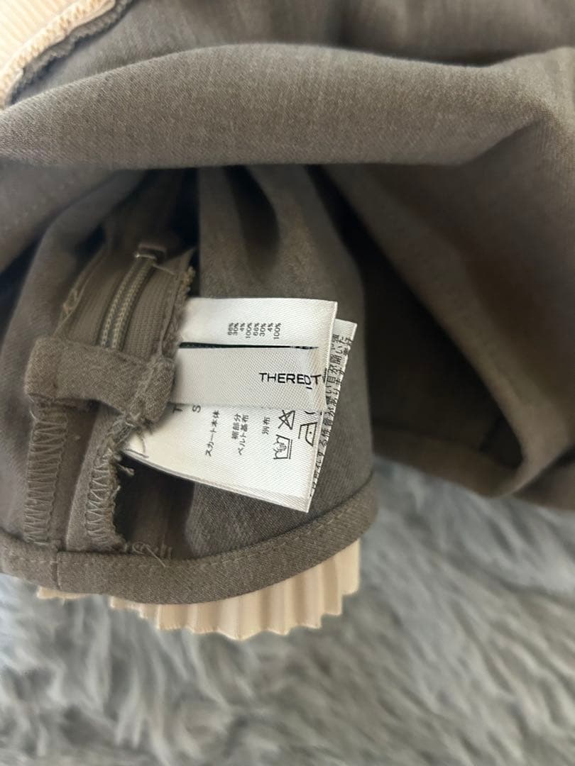 10日まで‼️theredthread Slace trim suit skirt