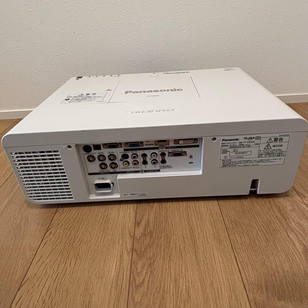 良品 Panasonic パナソニックEW630プロジェクター使用時間2047h
