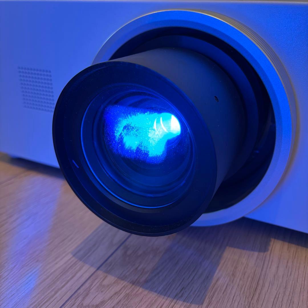 良品 Panasonic パナソニックEW630プロジェクター使用時間2047h
