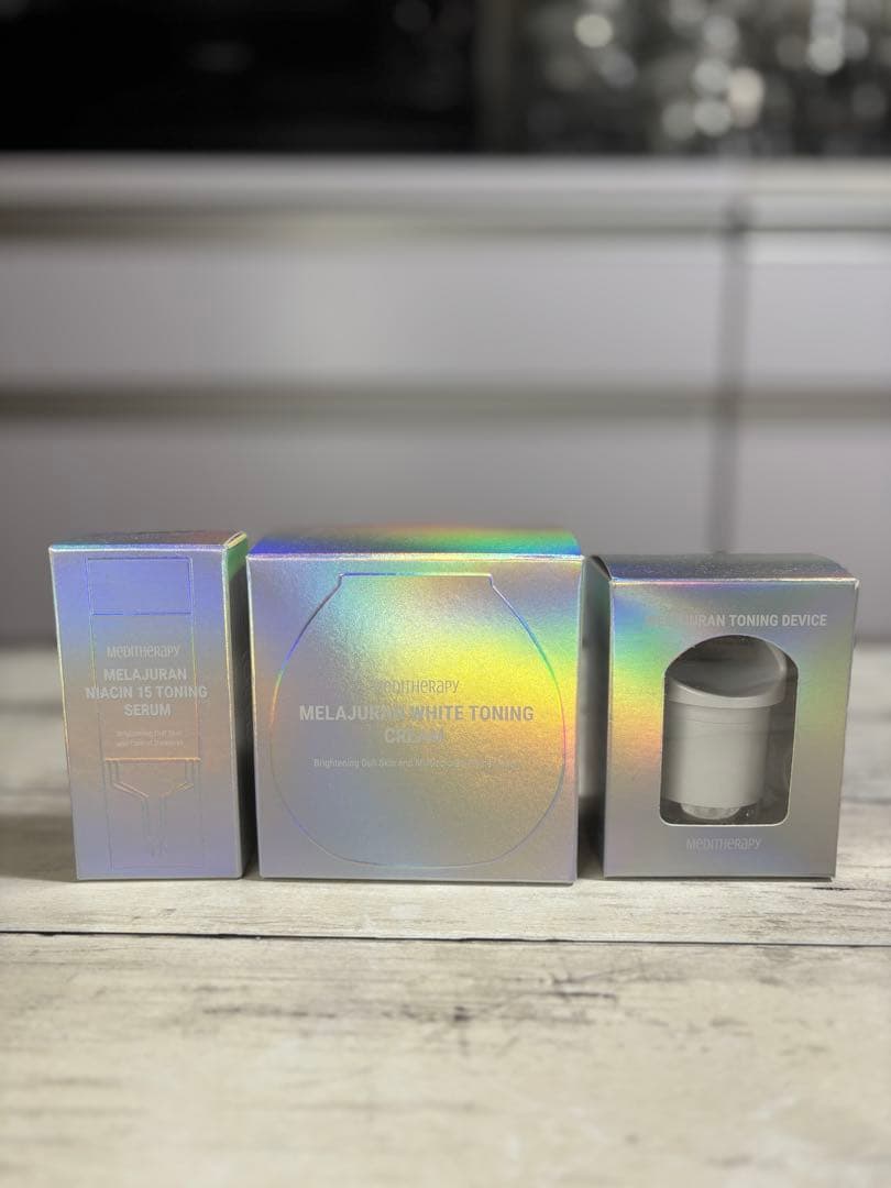 メラジュラン ホワイトトーニングクリーム&EMS美顔器とその他セット【値下げ品】